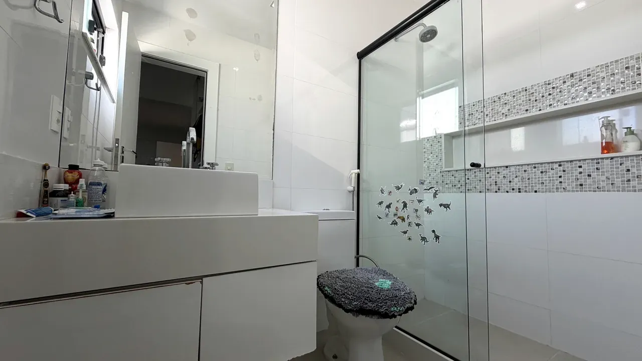 Furnished house with 4 bedrooms and 5 bathrooms — photo 35