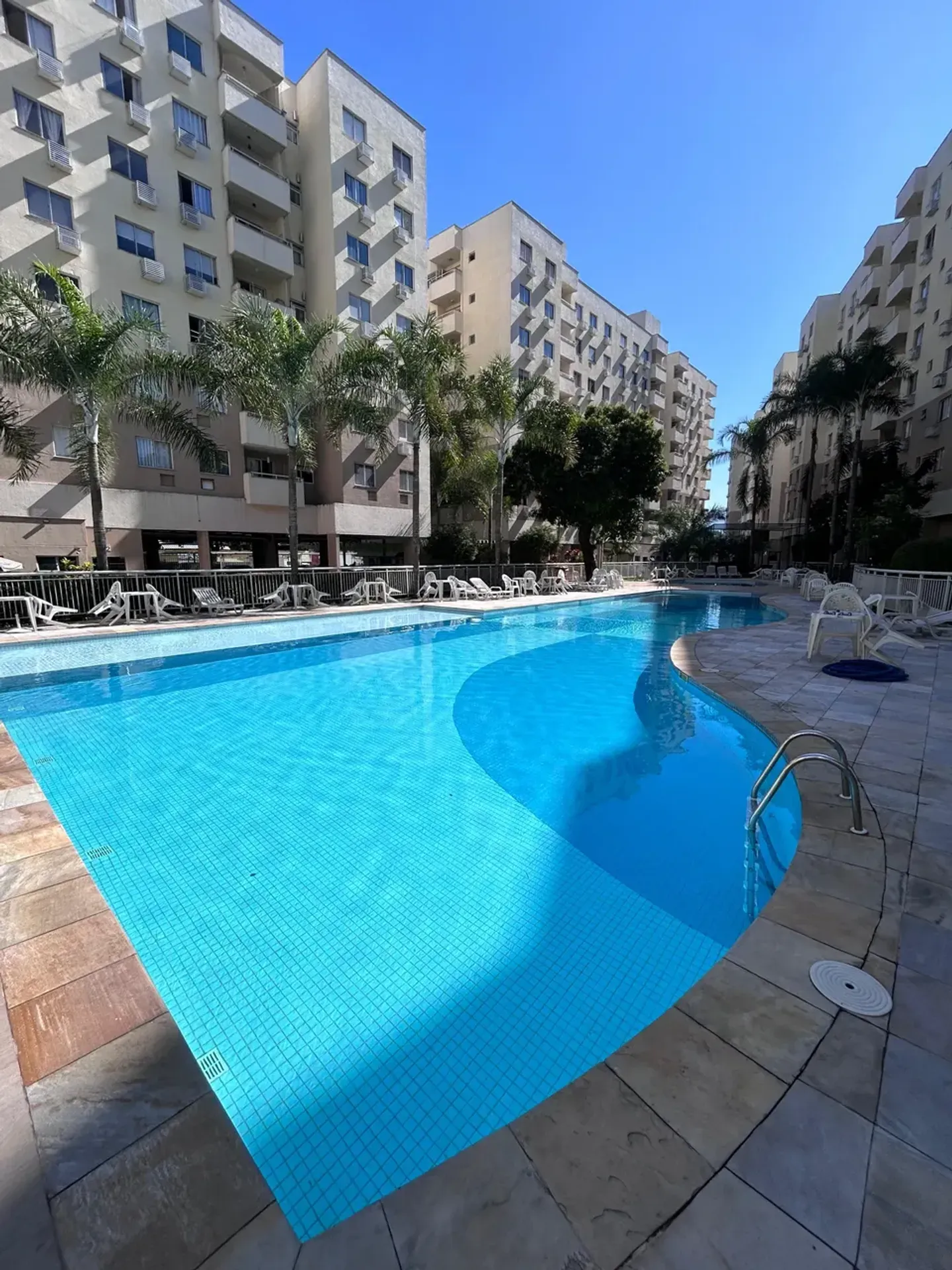 Apartamento de 3 quartos com cozinha americana e varanda — photo 7