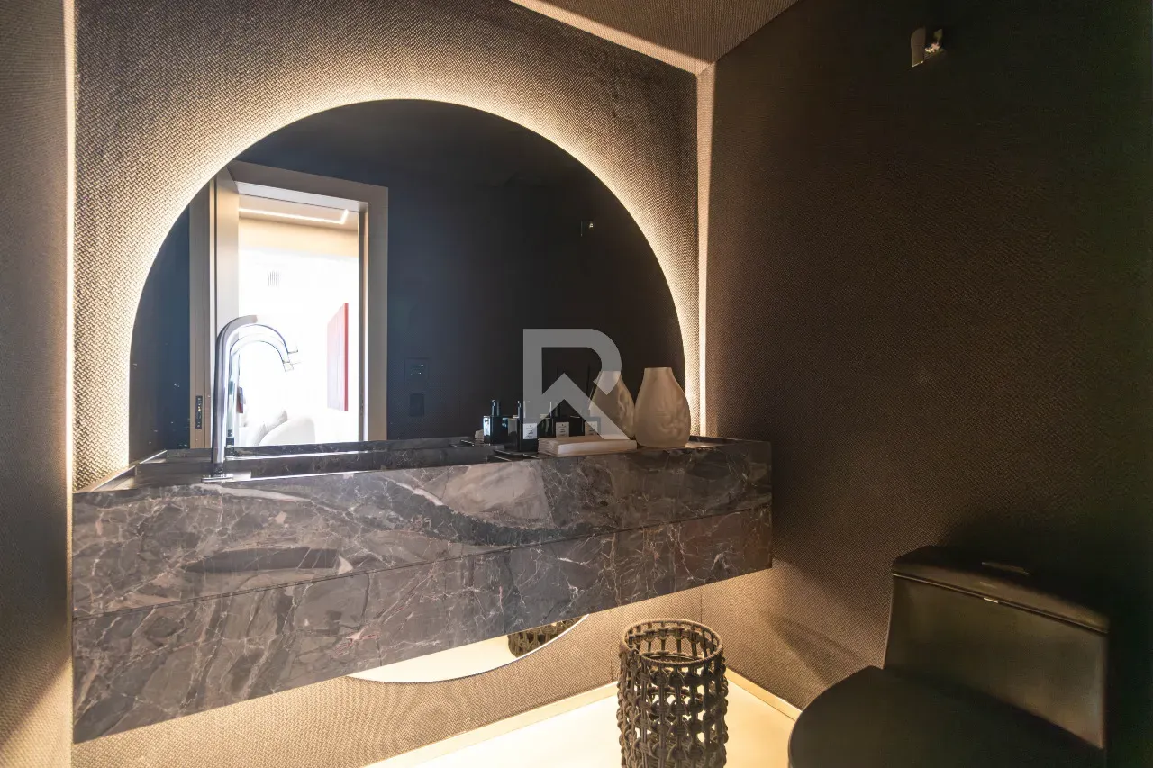 Apartment with 3 en-suite bedrooms and open kitchen — photo 17