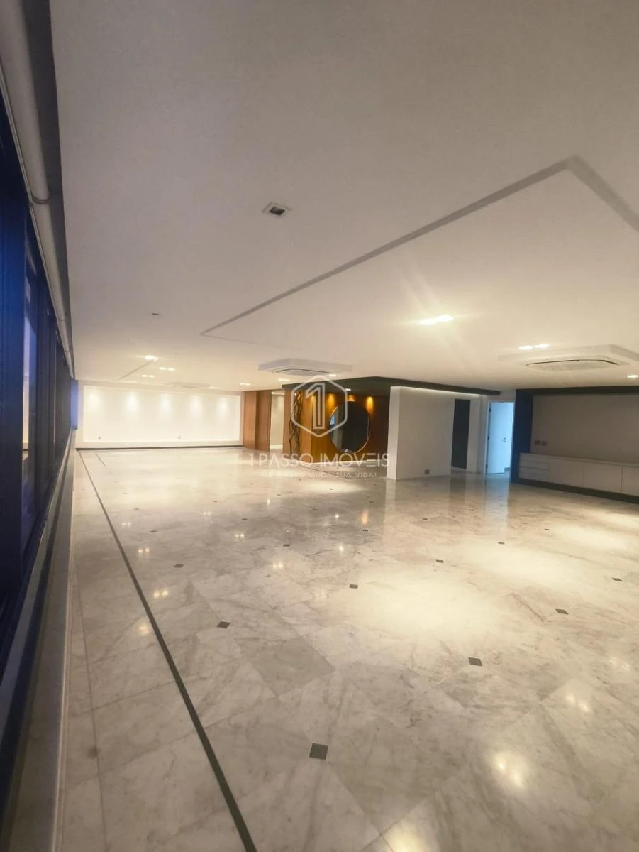4-bedroom apartment with a water view in Rio de Janeiro — photo 15