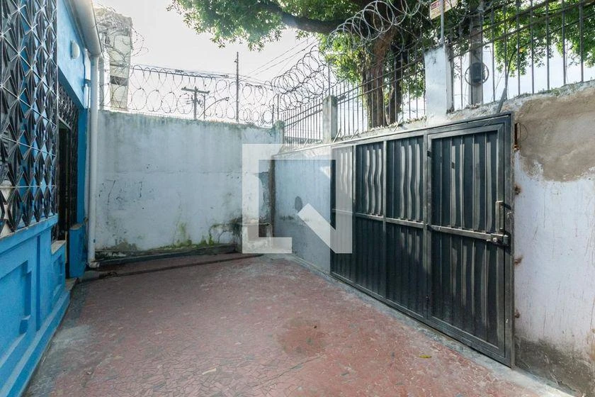 Casa para aluguel com 4 quartos e varanda, 600 m² — photo 37