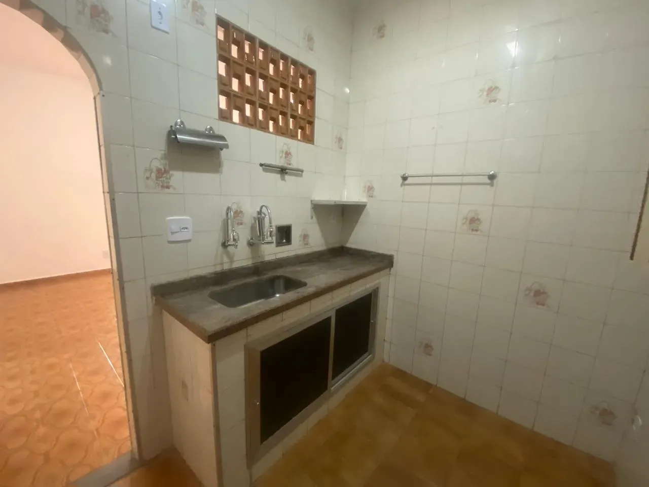 Unfurnished apartment with laundry area and 2 bedrooms — photo 20