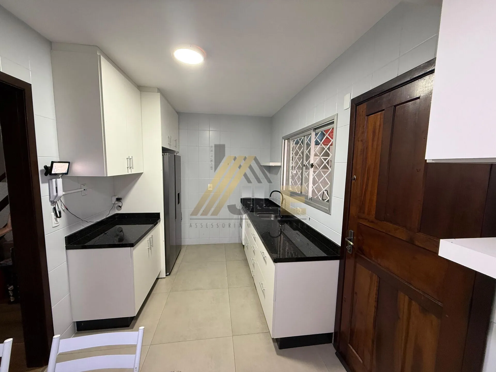 Furnished house with 3 bedrooms and an en-suite — photo 25