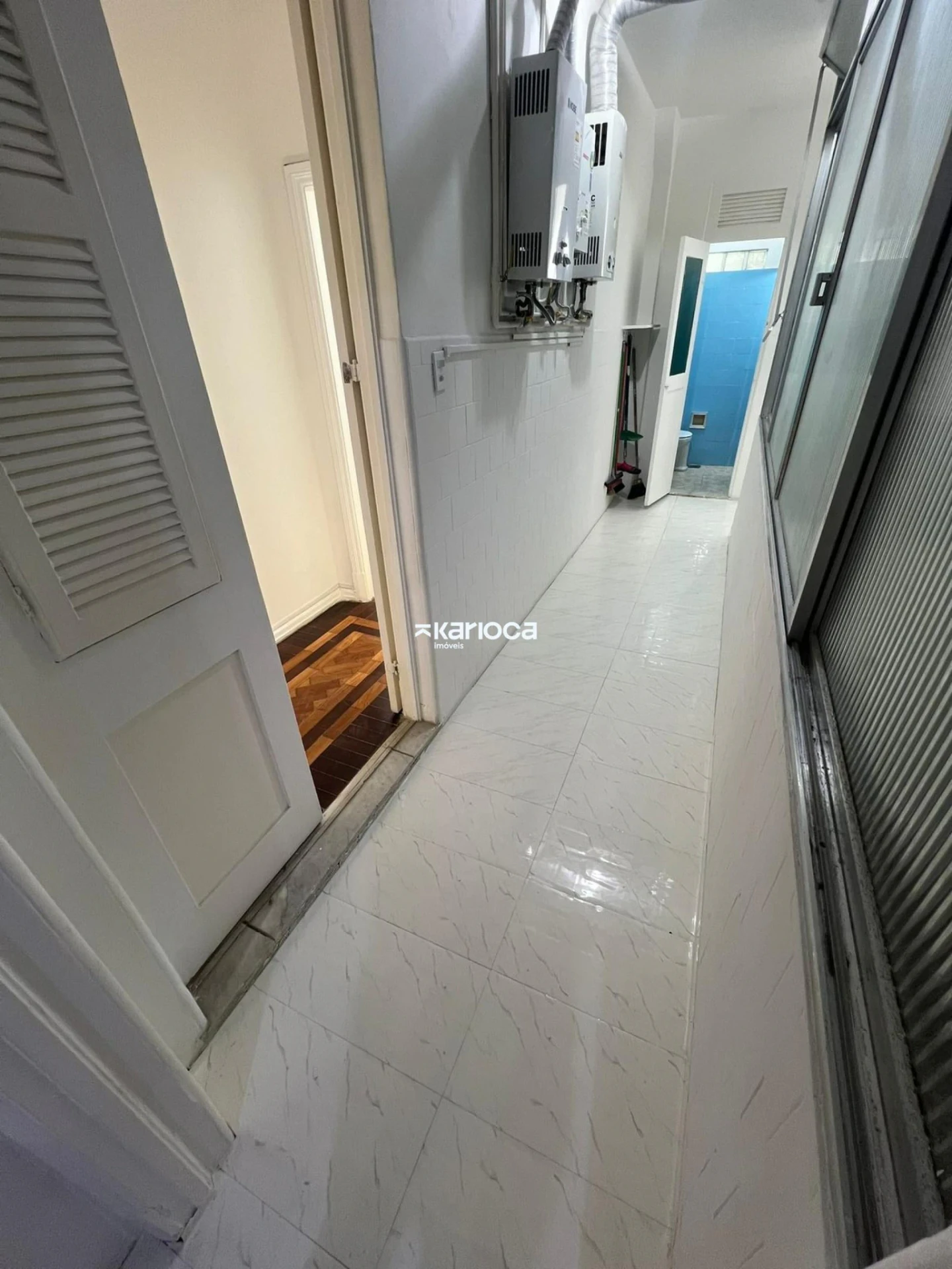 Furnished 4-bedroom apartment with 4 bathrooms — photo 22