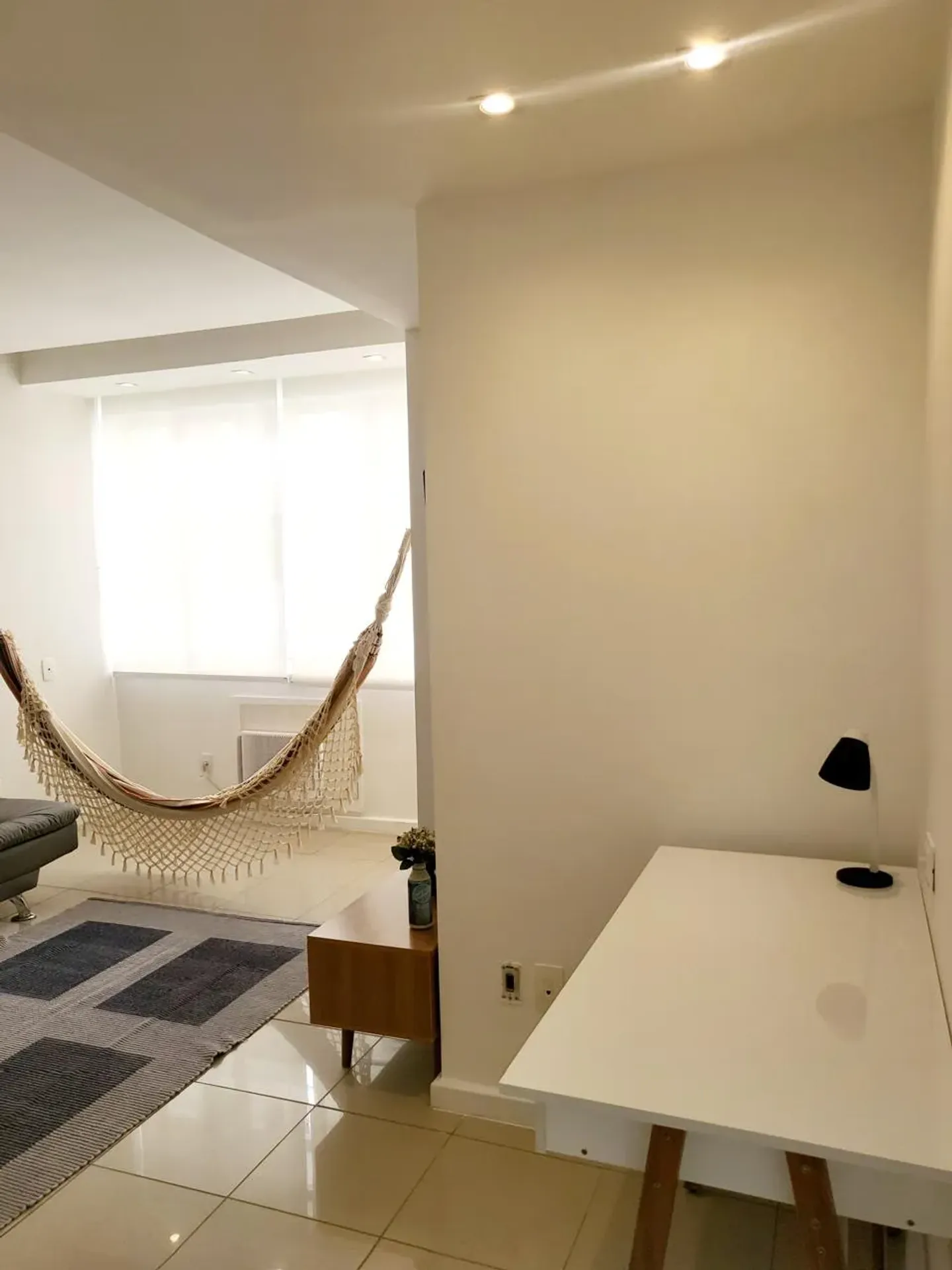Мебльована квартира 60 м² з 1 спальнею та 2 ванними — photo 11