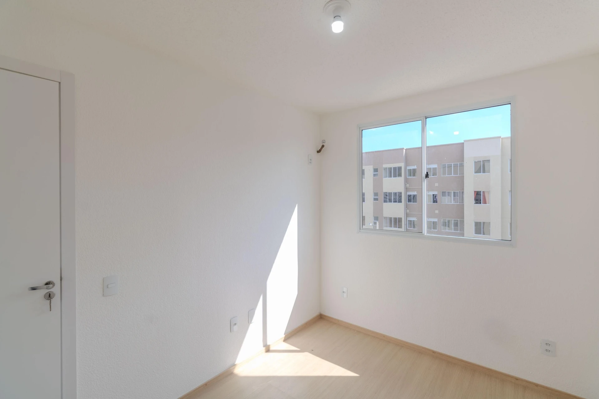 Apartamento de 2 quartos em condomínio com academia — photo 26