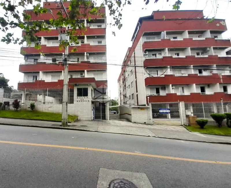 Студия 30 м² с рабочим местом и стиральной машиной — photo 10