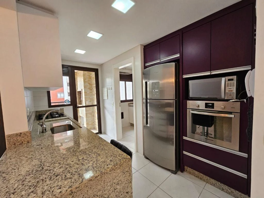 3-bedroom apartment with a park view — photo 7