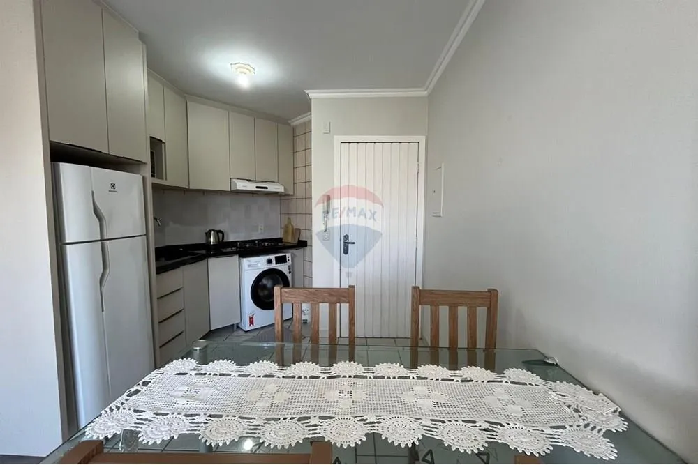 Furnished 1-bedroom apartment with 60 m² and 1 bath — photo 4