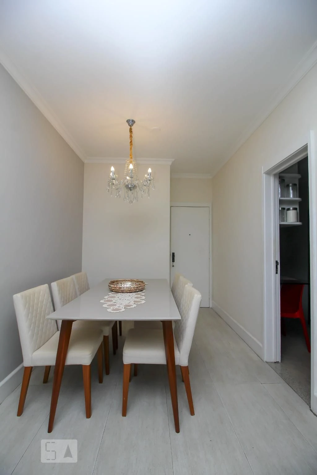 3-bedroom apartment with a glass-enclosed balcony — photo 34
