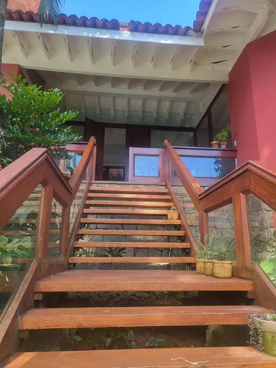 Casa mobiliada com 5 quartos e 5 suítes e varanda — photo 12