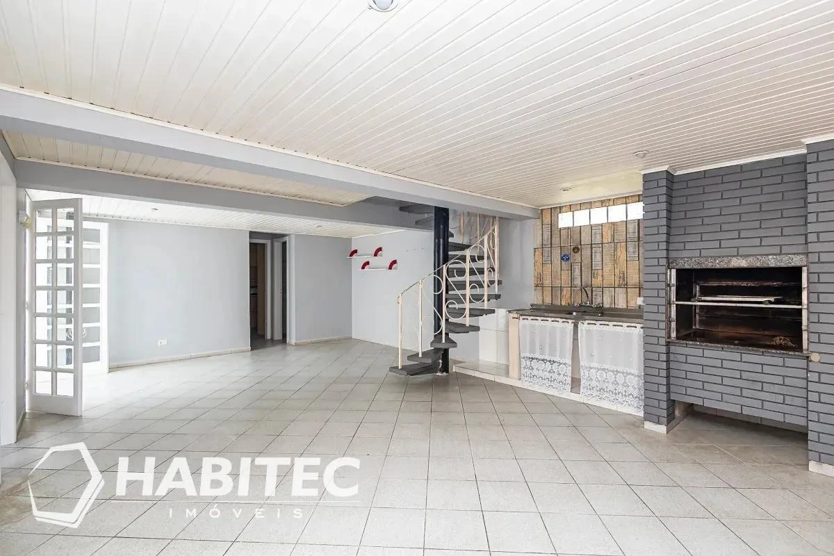 Casa de 3 quartos com banheira — photo 18