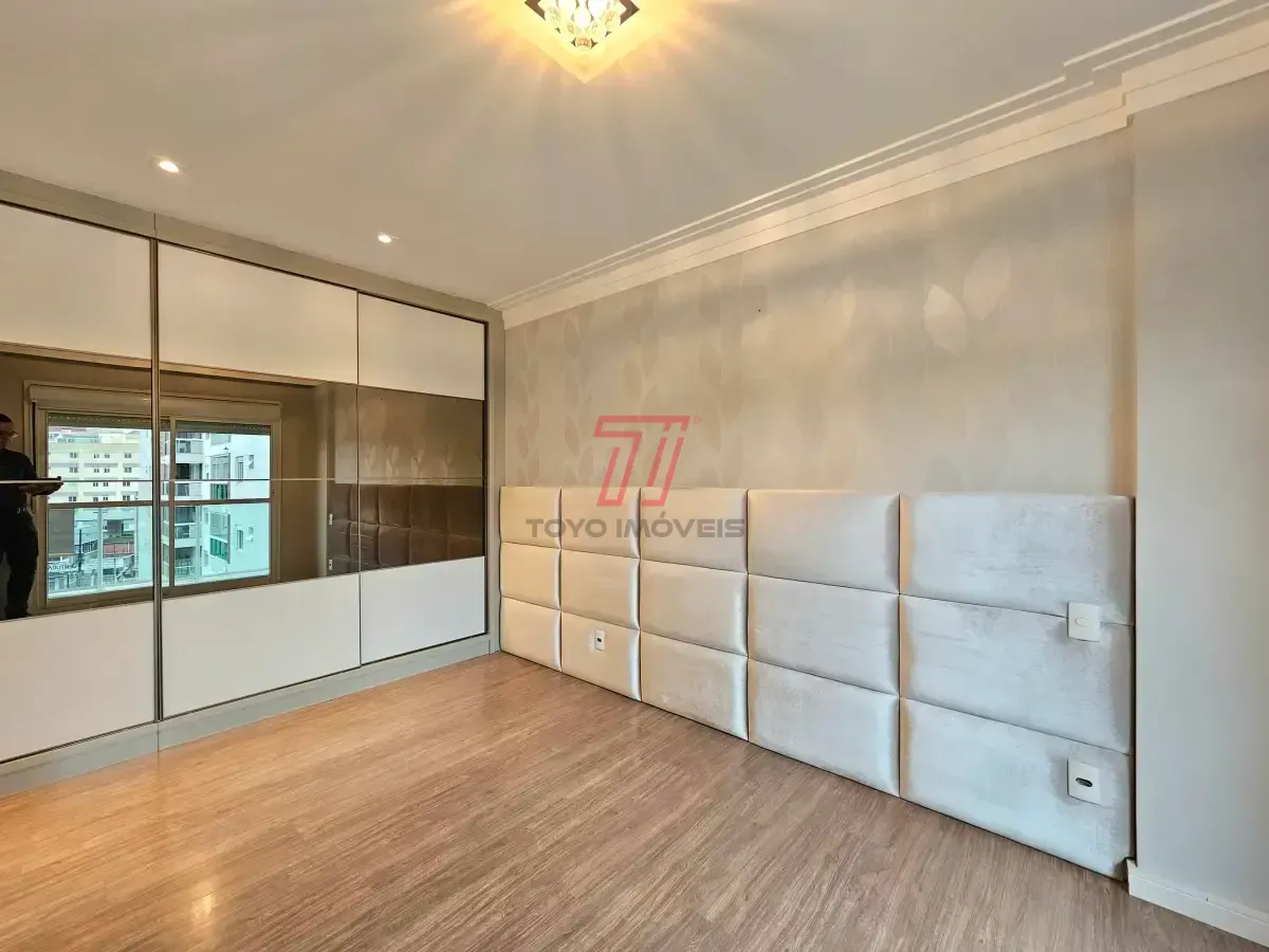 Apartamento de 3 dormitórios com suíte e 3 banheiros — photo 17