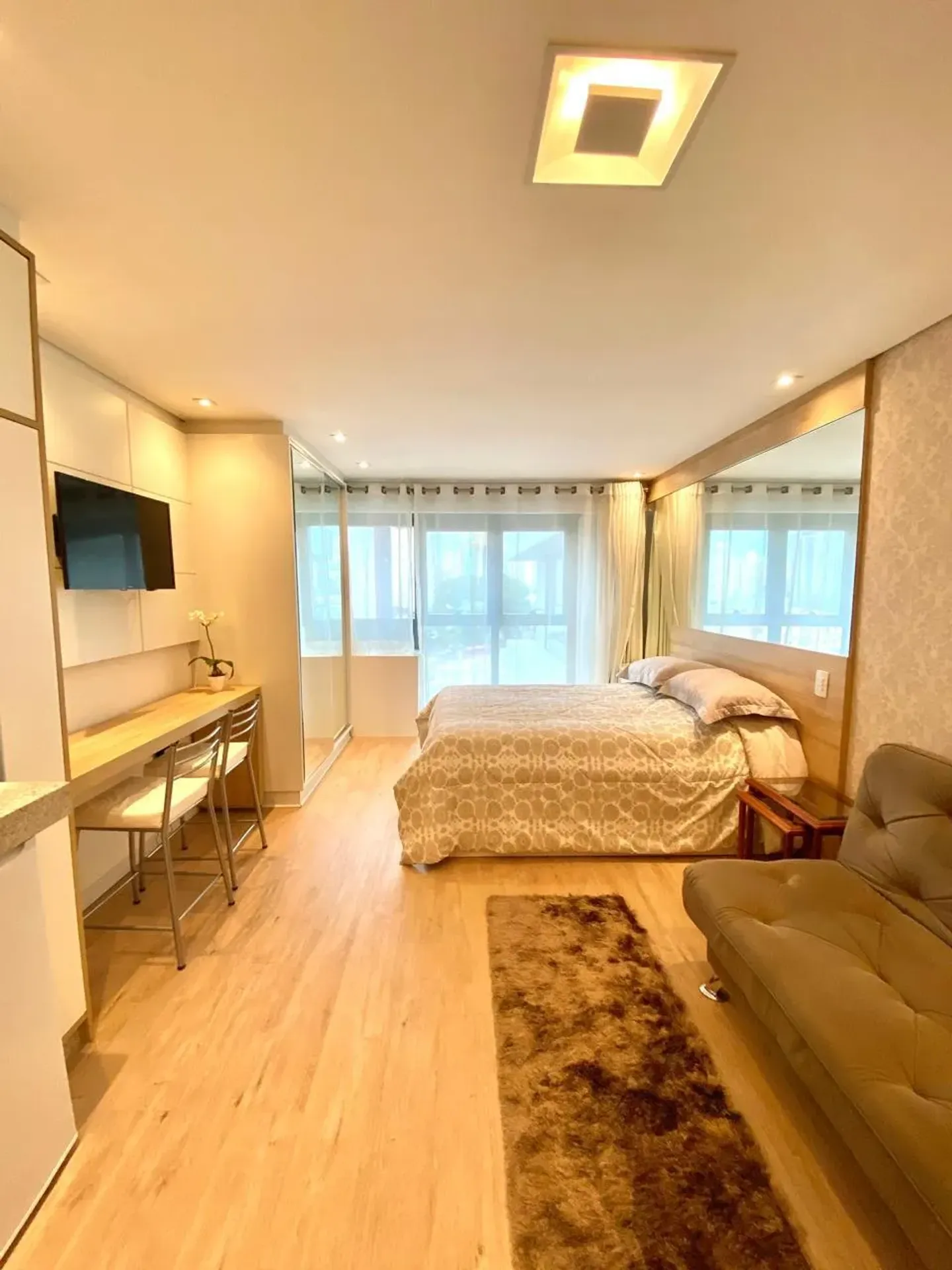 Квартира с 1 спальней, местом и приватным садом 37 м²