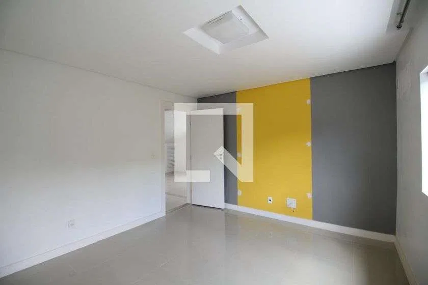 Condominium house with 4 bedrooms and 329 m² — photo 17