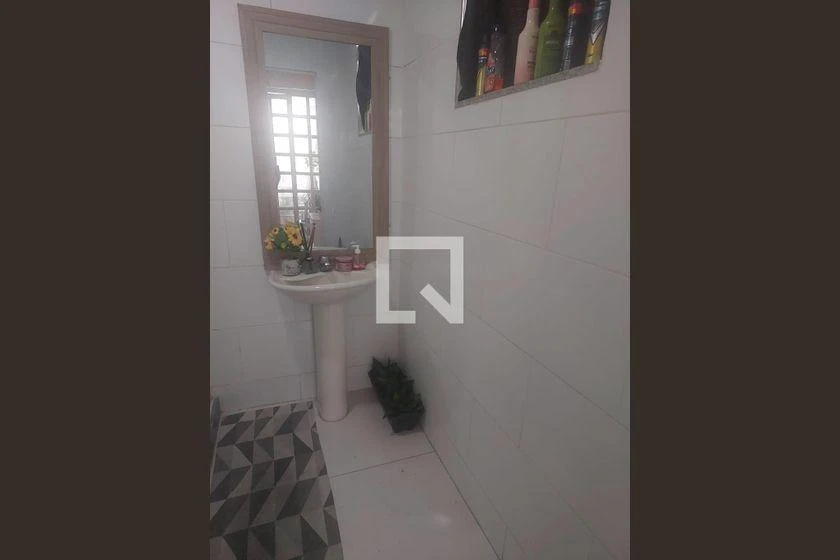 Casa mobiliada de 120 m² com 4 quartos e fogão a gás