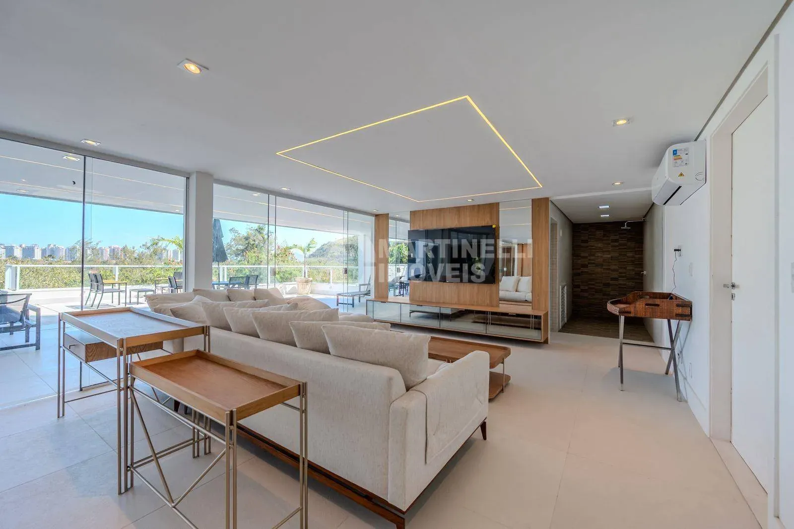 Furnished house with 5 bedrooms and 6 bathrooms — photo 35