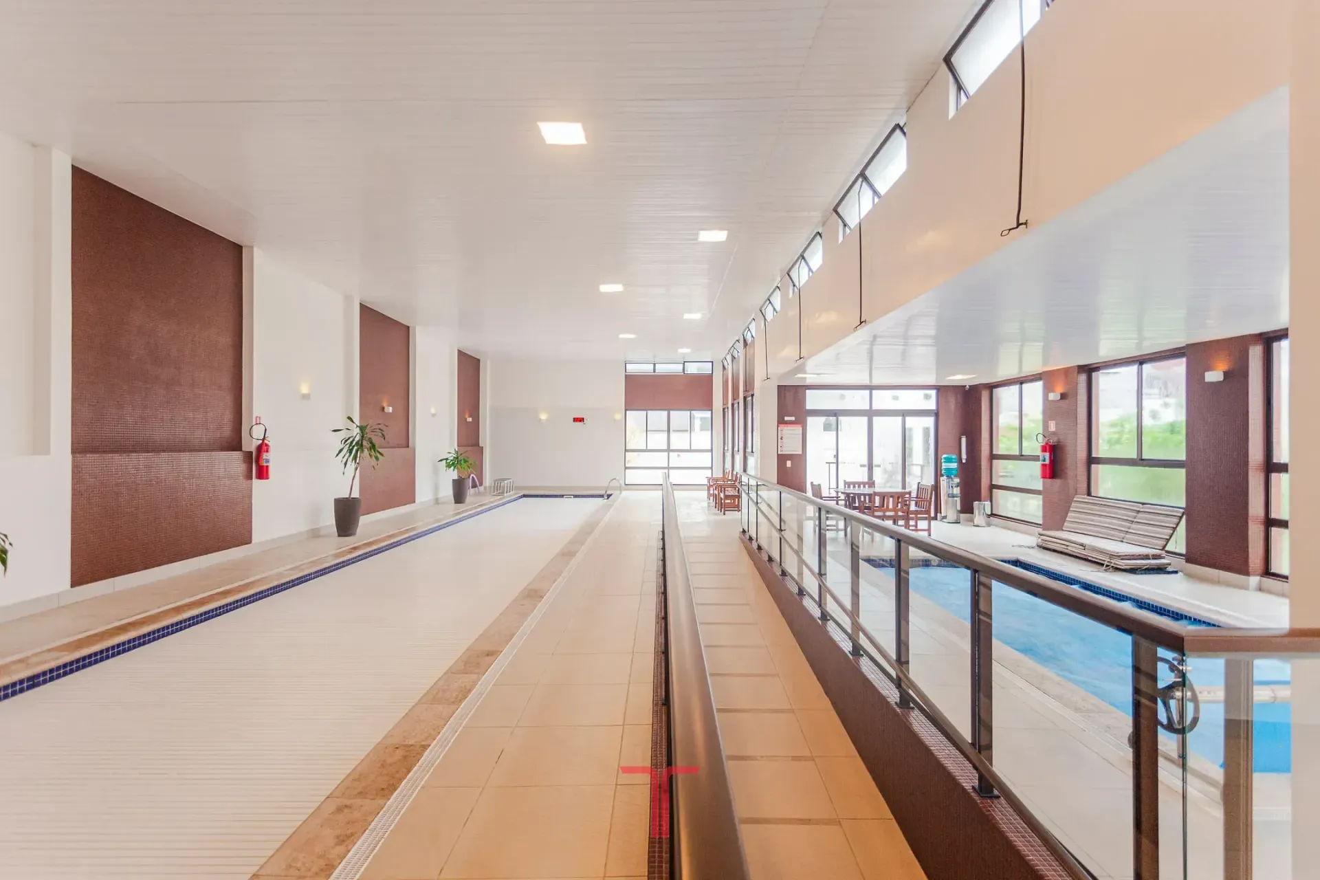 3-bedroom apartment in a building with a pool — photo 52