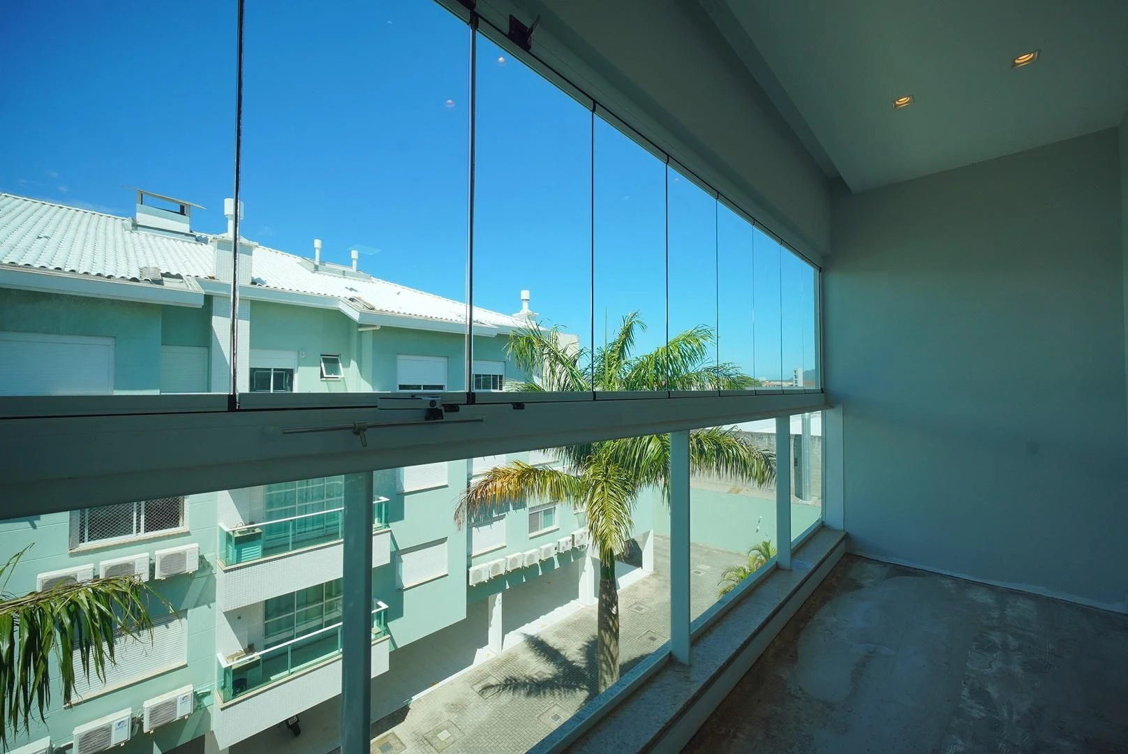 205 m² apartment with a private pool and a jacuzzi — photo 4