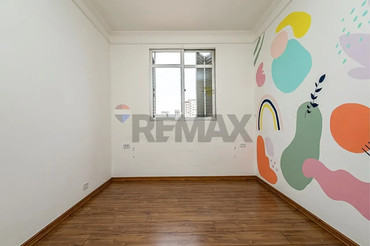 Home office in a 3-bedroom apartment, 181 m² — photo 25
