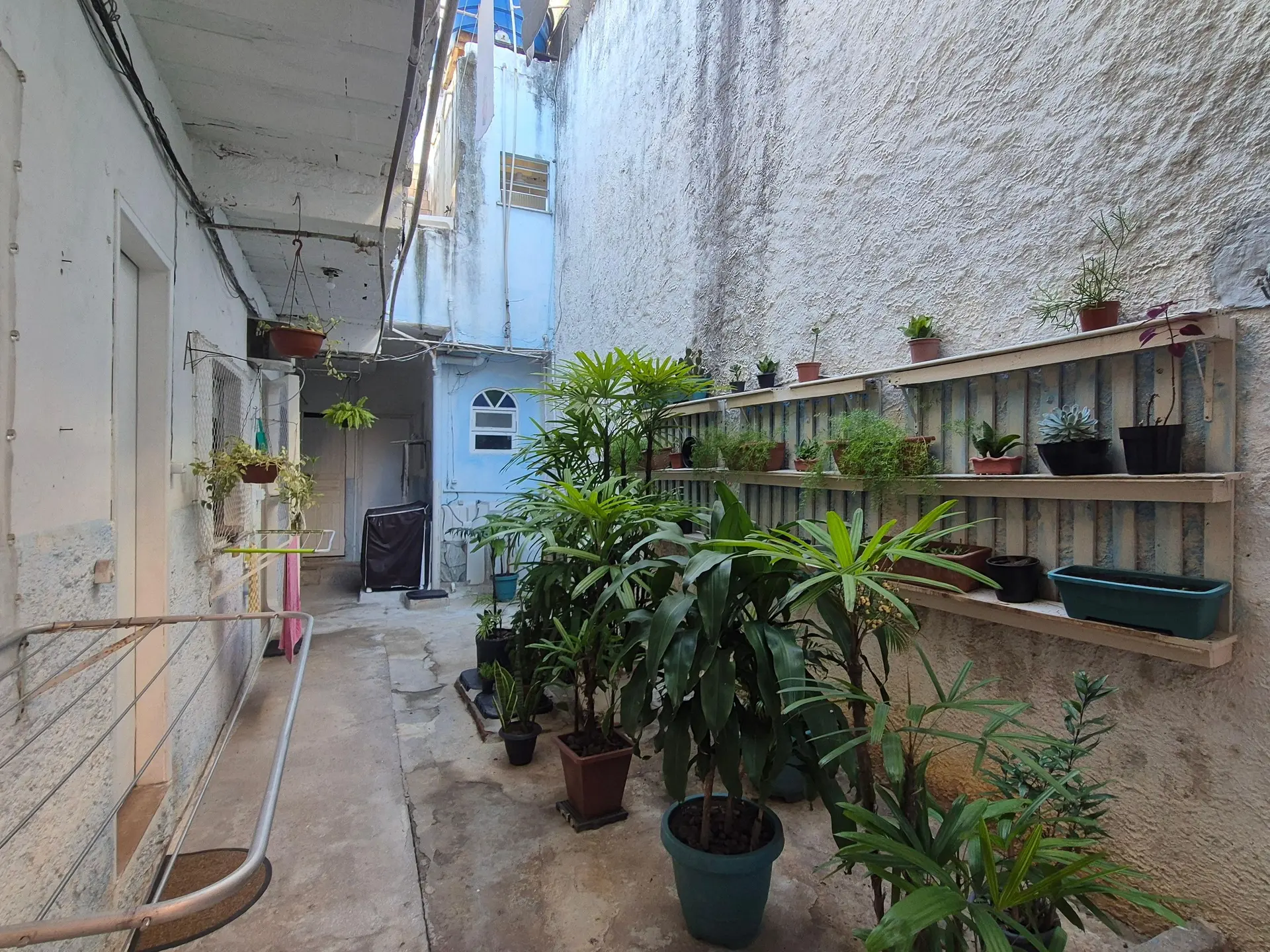 Studio with 1 bedroom and en-suite bathroom, no parking — photo 11