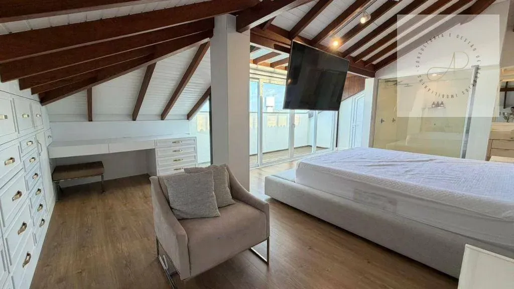 Duplex penthouse with 5 en-suites and 315 m² garden — photo 18