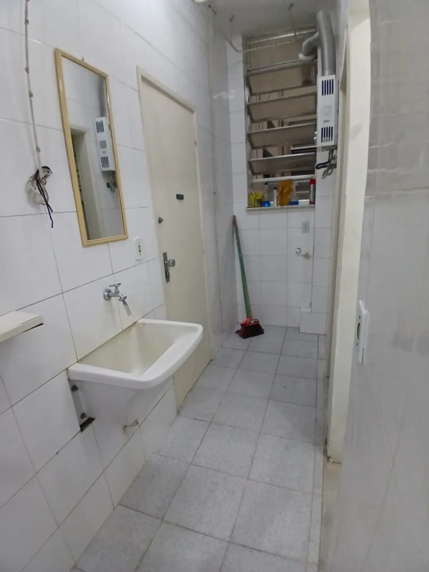 Apartment on the 4th floor with a walk-in closet — photo 7