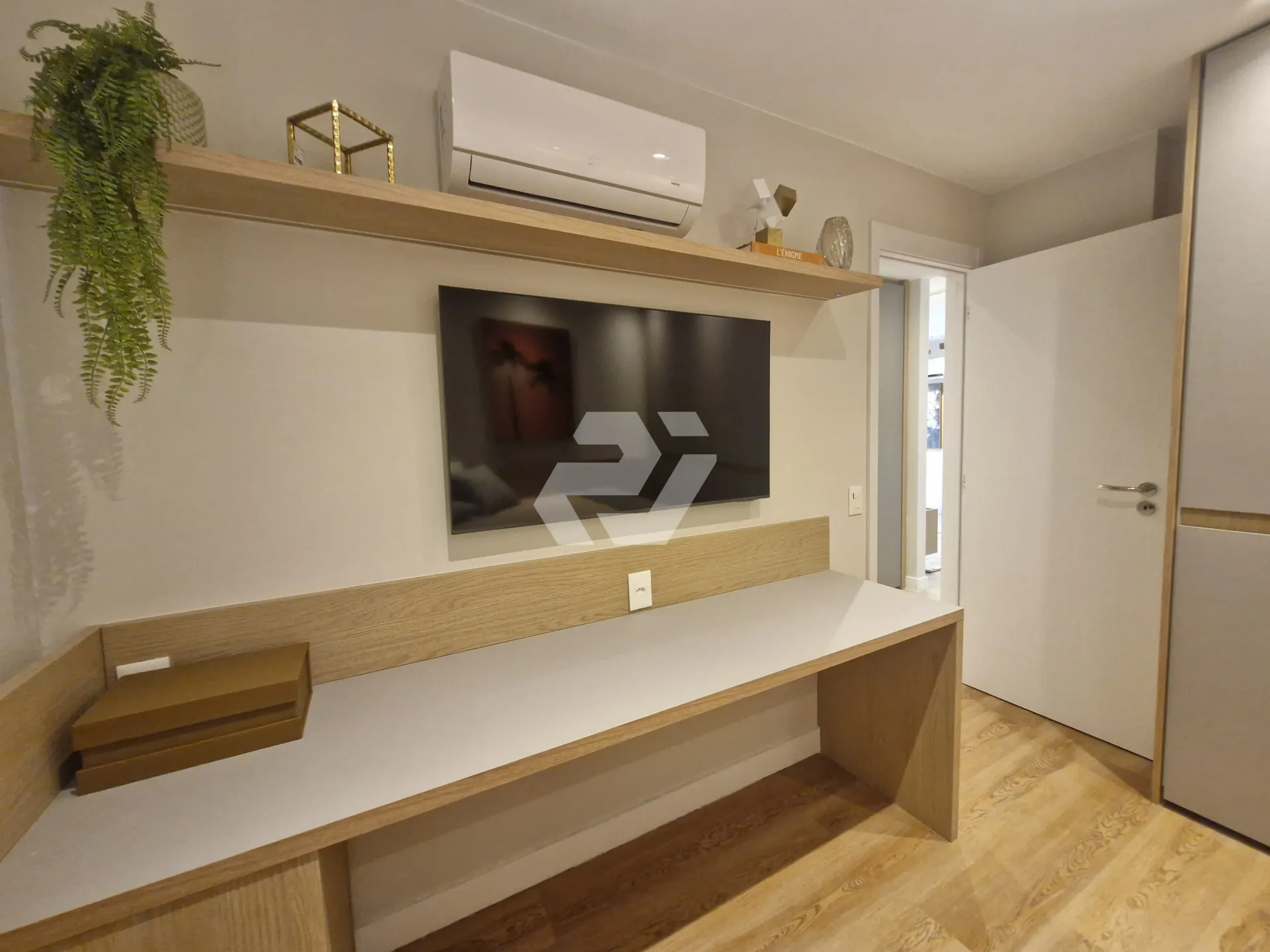 Apartamento mobiliado com 3 quartos, 2 banheiros e 121 m² — photo 29
