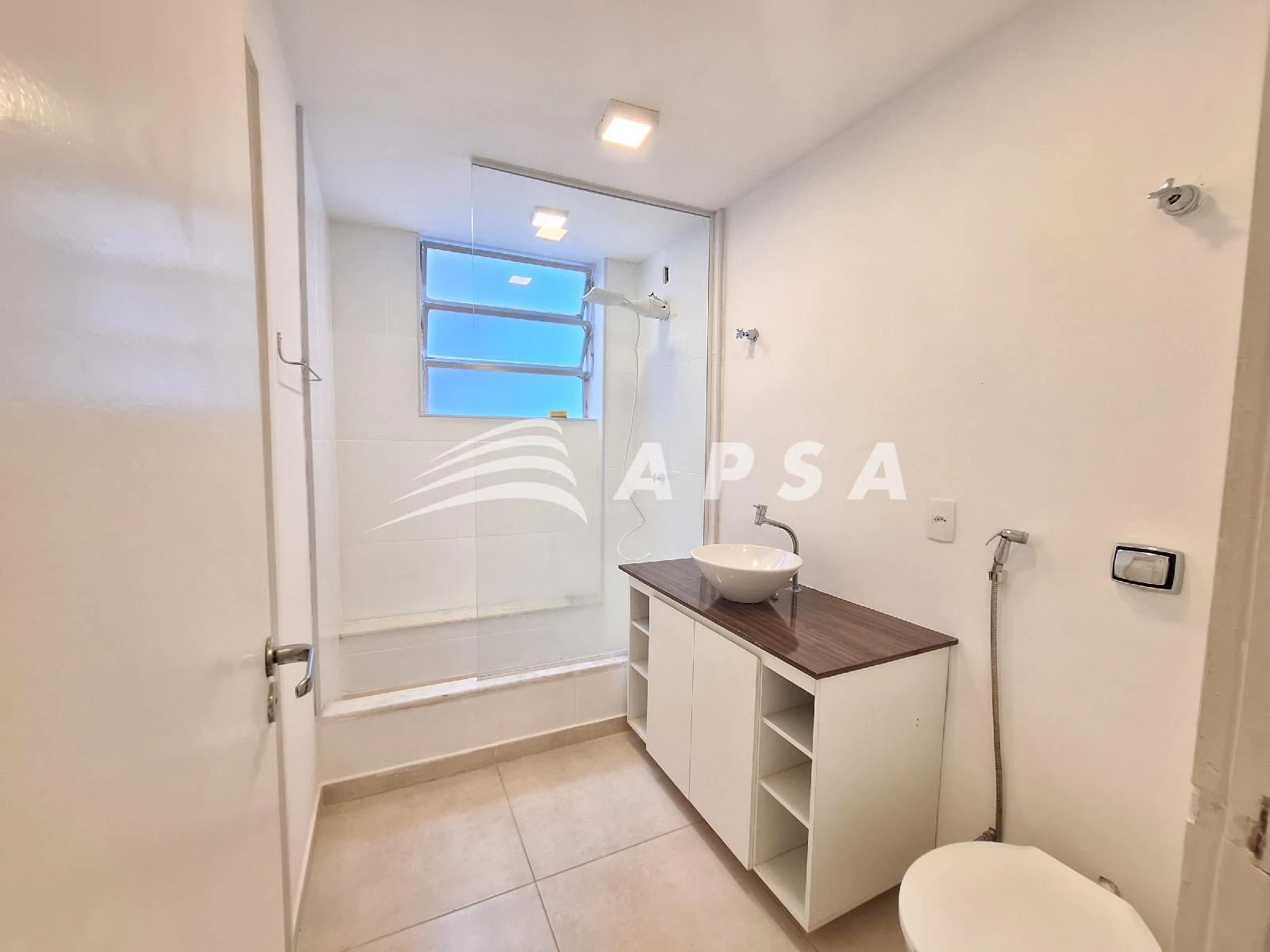 Apartamento triplex de 2 quartos com garagem para 2 carros — photo 11