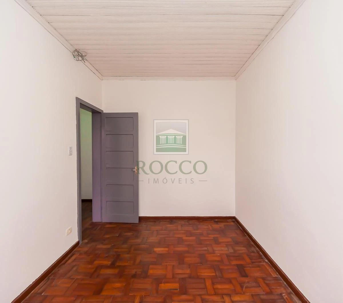 Apartment, 55 m², with a bathtub — photo 11