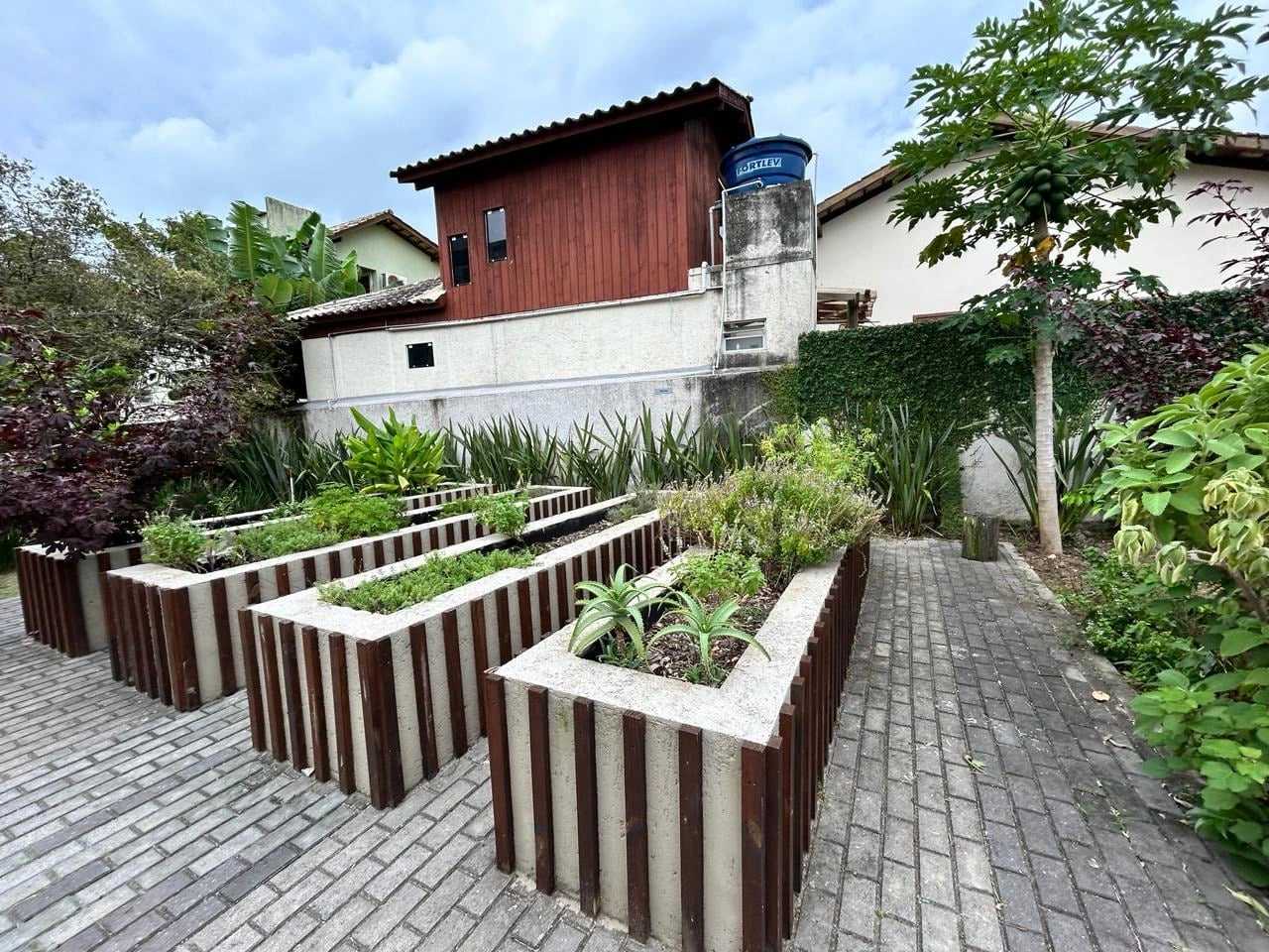 3-bedroom apartment with a washing machine in Florianópolis — photo 29