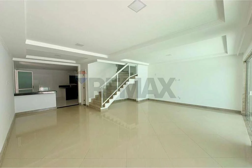 4-suite house with 305 m² and 3 parking spaces — photo 18