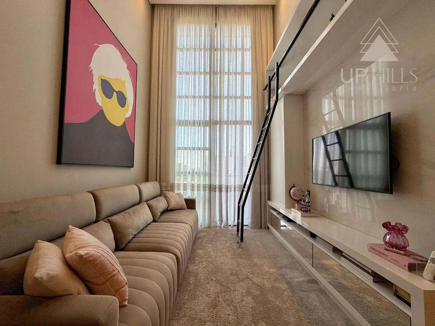 Apartment on the 4th floor with floor-to-ceiling windows — photo 11