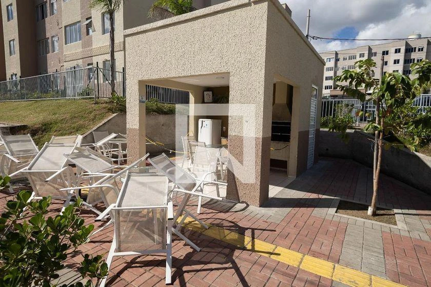2-bedroom apartment in a building with a pool — photo 24