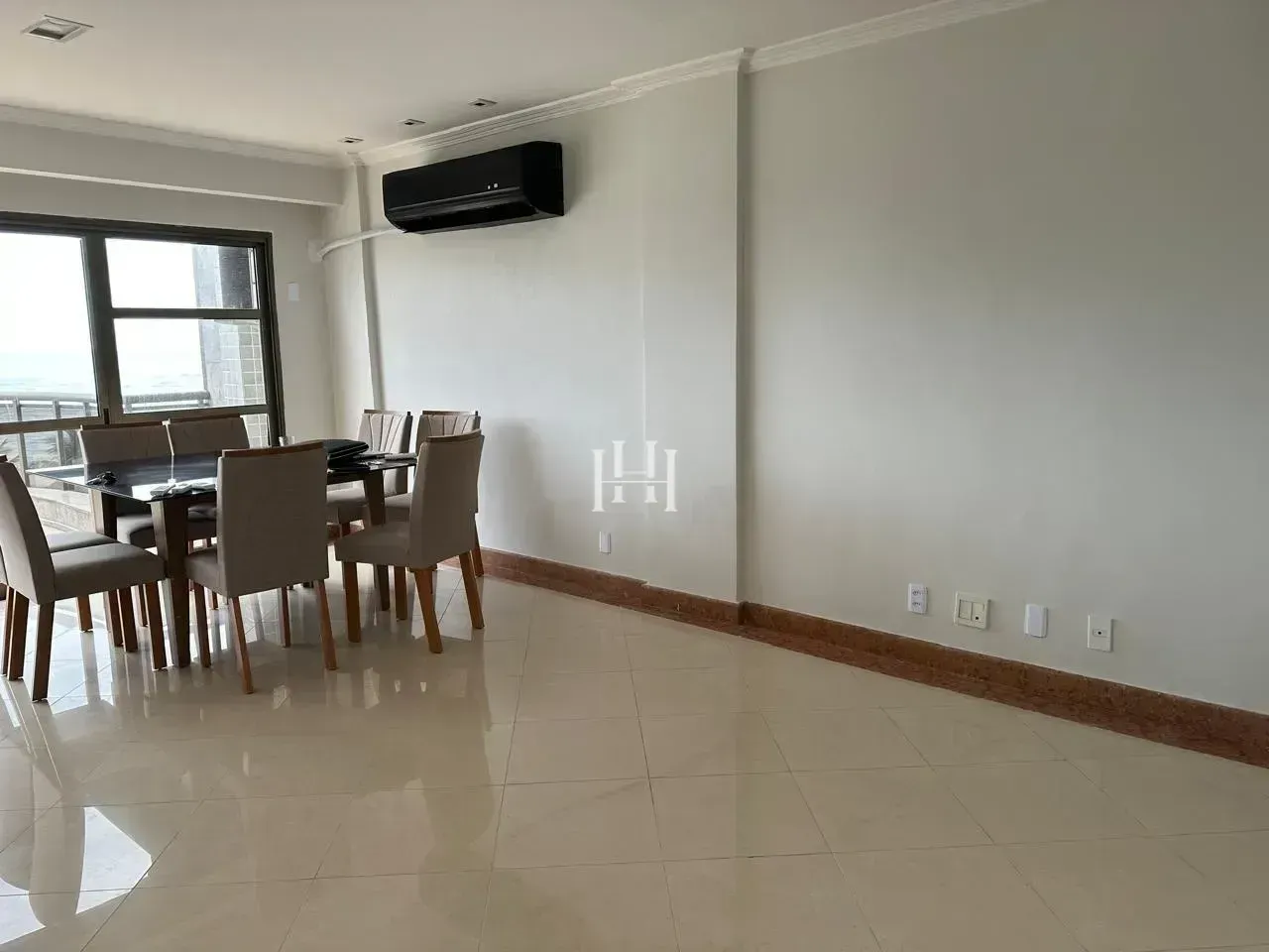Apartamento com 5 quartos e 5 banheiros, varanda — photo 3