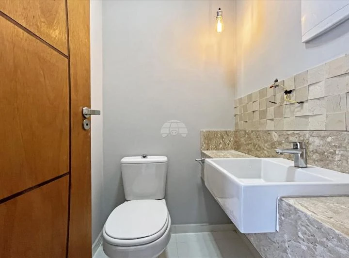 House with 2 bedrooms and an open-plan kitchen — photo 7
