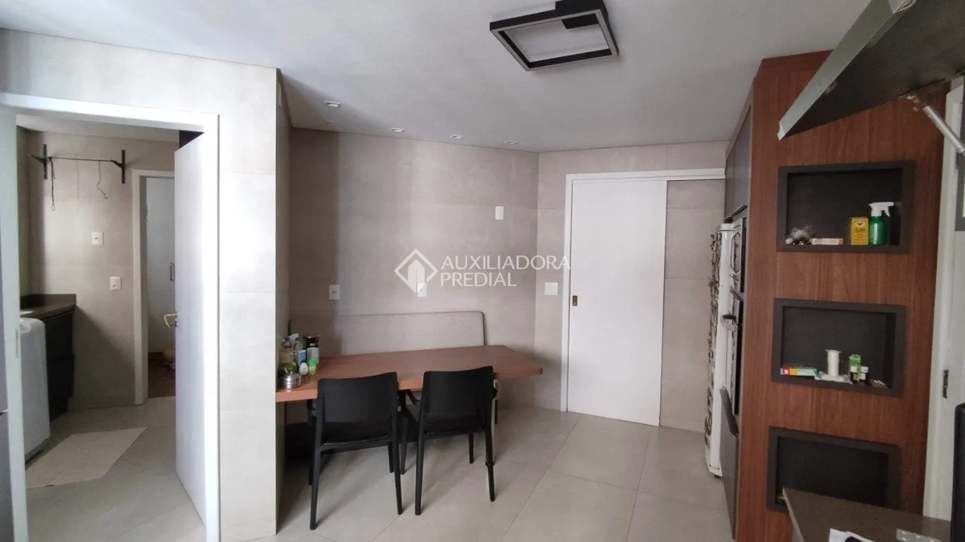 Apartamento amueblado de 4 dormitorios, 296 m², 3 plazas — photo 18
