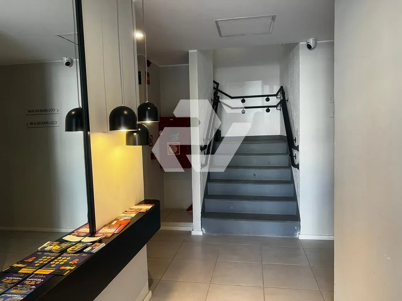 Unfurnished apartment with 2 bedrooms and a balcony — photo 30