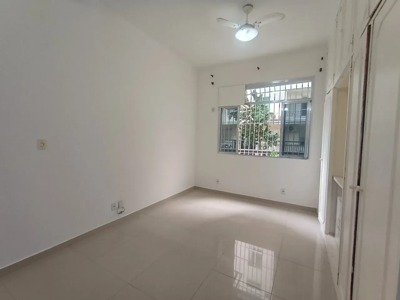 Studio, 27 m², with a home office