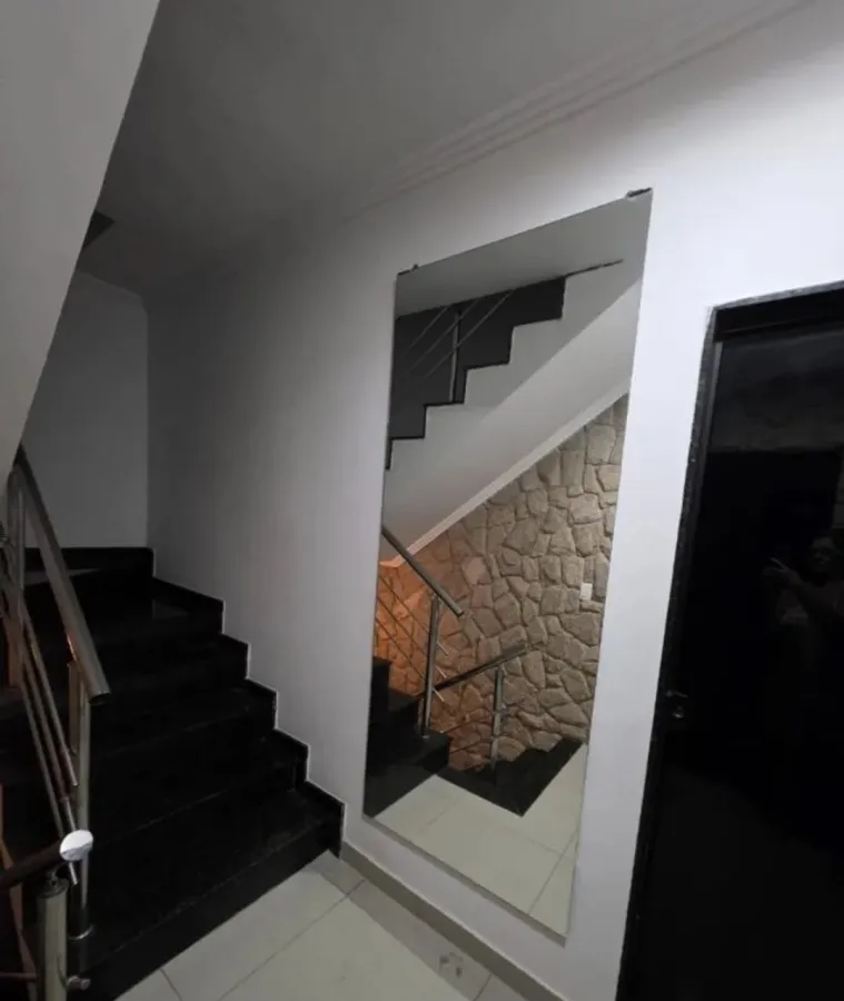 4-bedroom house with a mountain view — photo 11