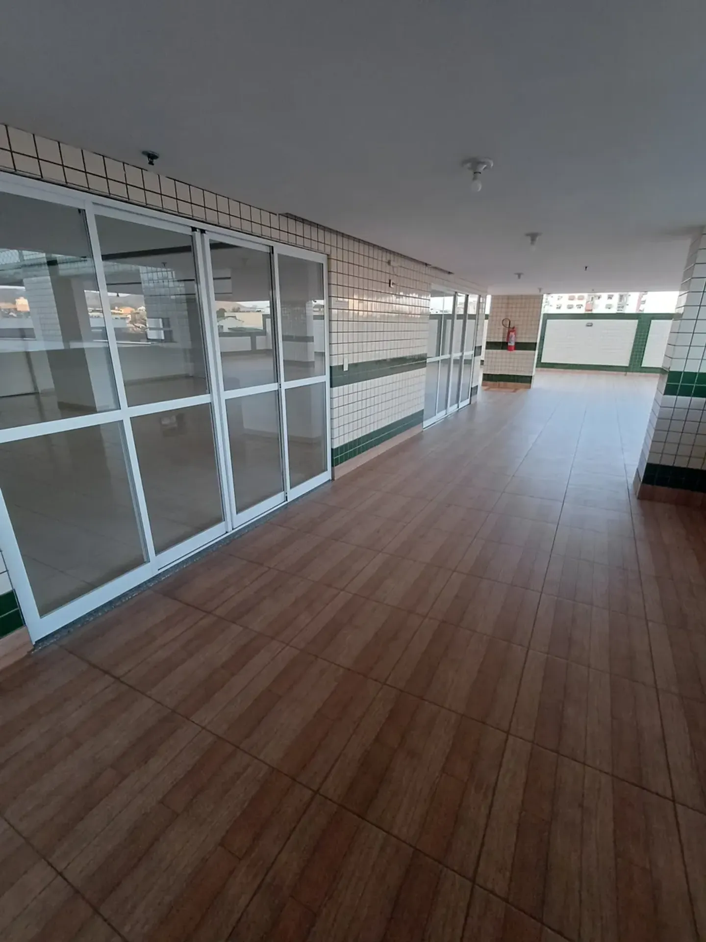 3-bedroom apartment with 3 bathrooms and 2 parking spots — photo 15
