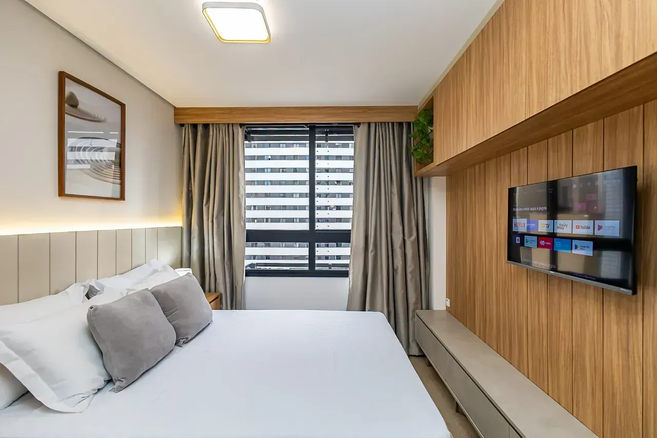 Furnished 1-bedroom apartment with 1 bathroom — photo 29