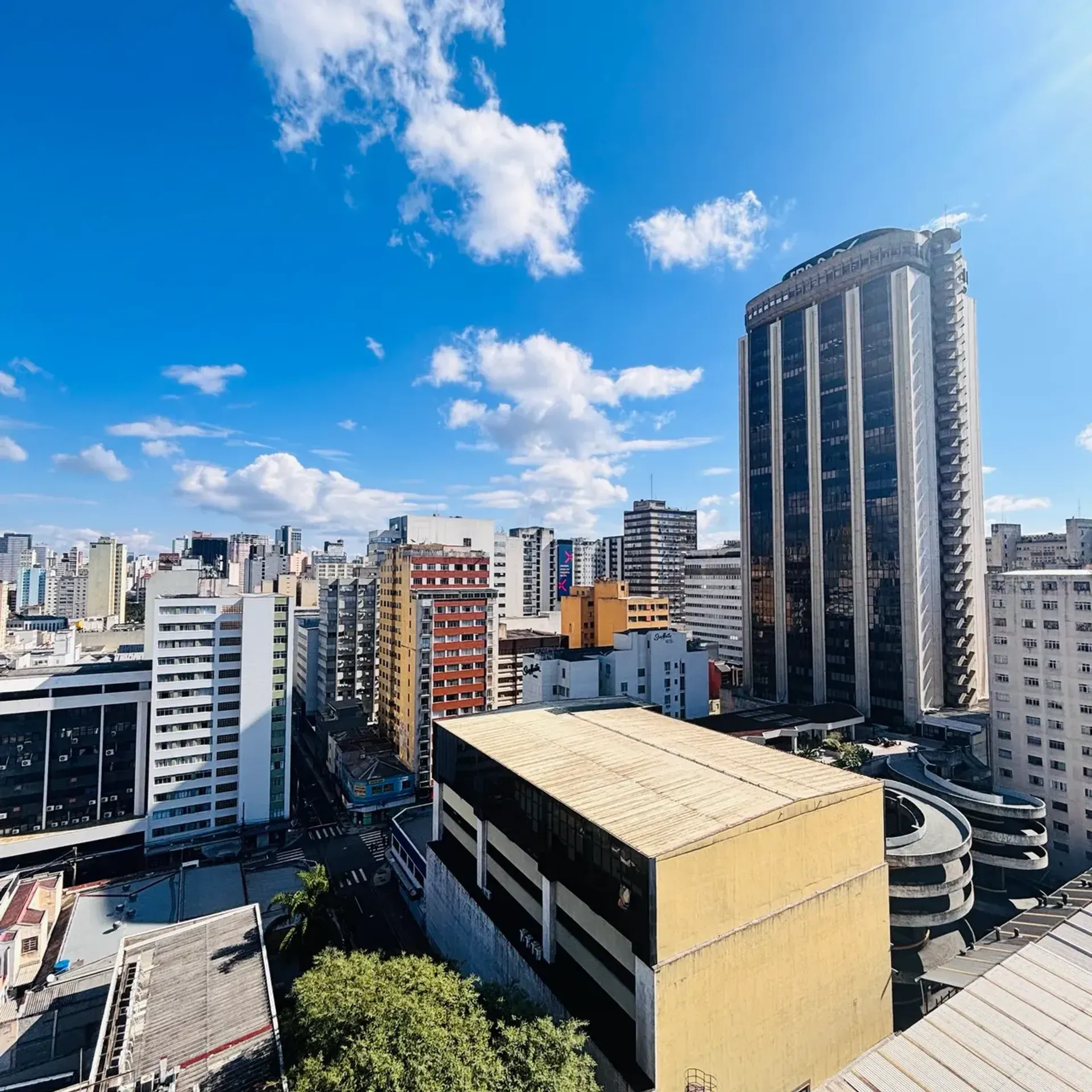 Apartamento mobiliado com 2 quartos e varanda — photo 32