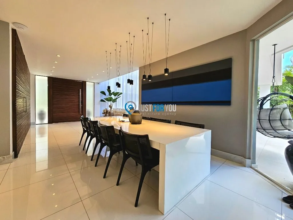 Casa com 4 dormitórios e 5 banheiros, 650 m² — photo 23