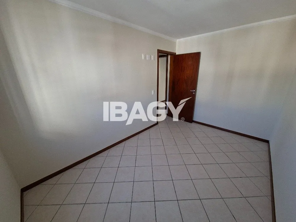 Apartamento de 4 dormitorios con 135 m² y 1 suite — photo 30