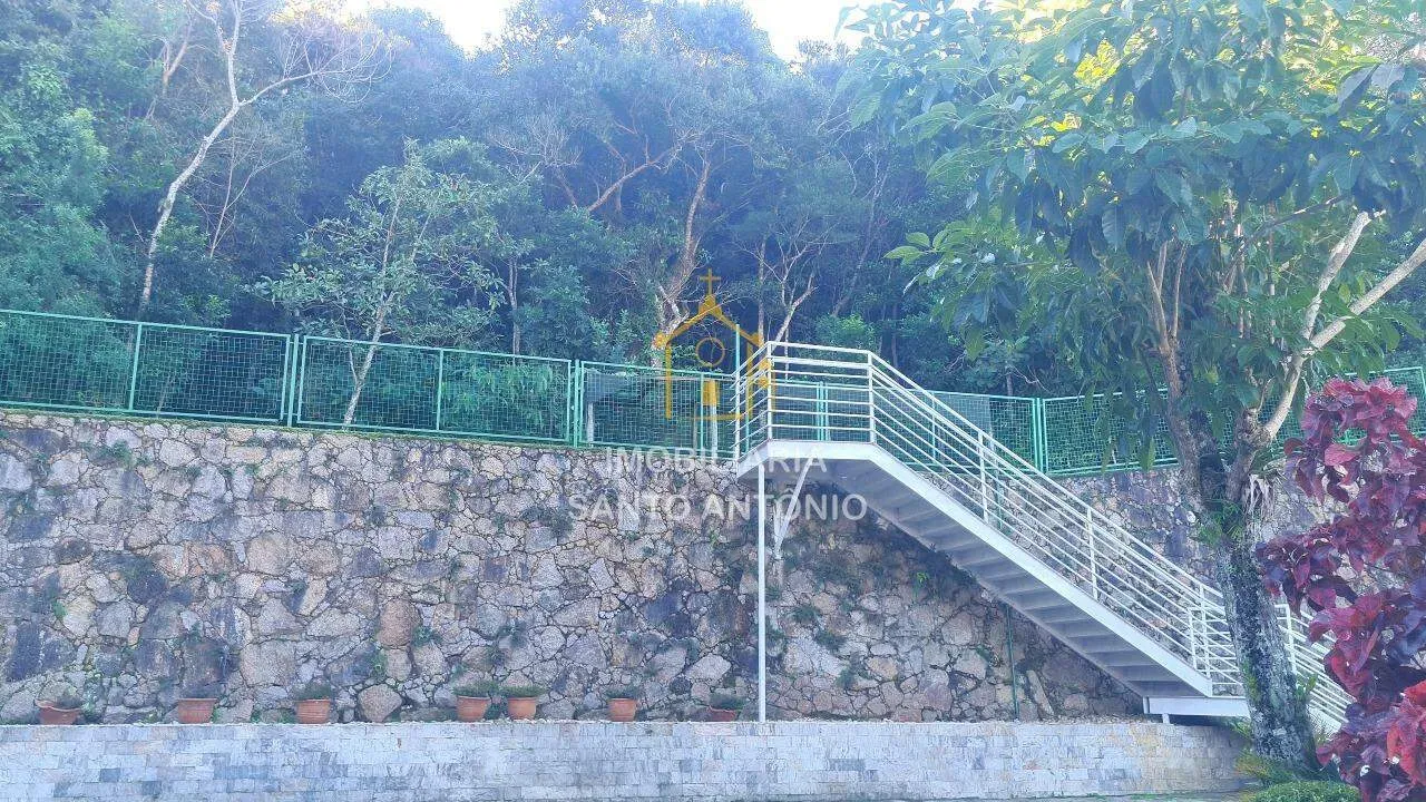 Condo house with 3 en-suite bedrooms and 4 baths, 190 m² — photo 49