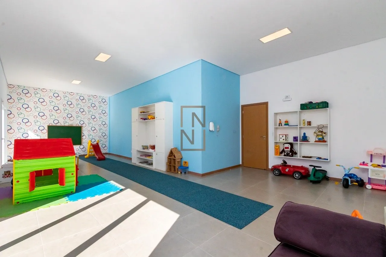 Apartamento de 2 dormitorios con cocina abierta y balcón — photo 21