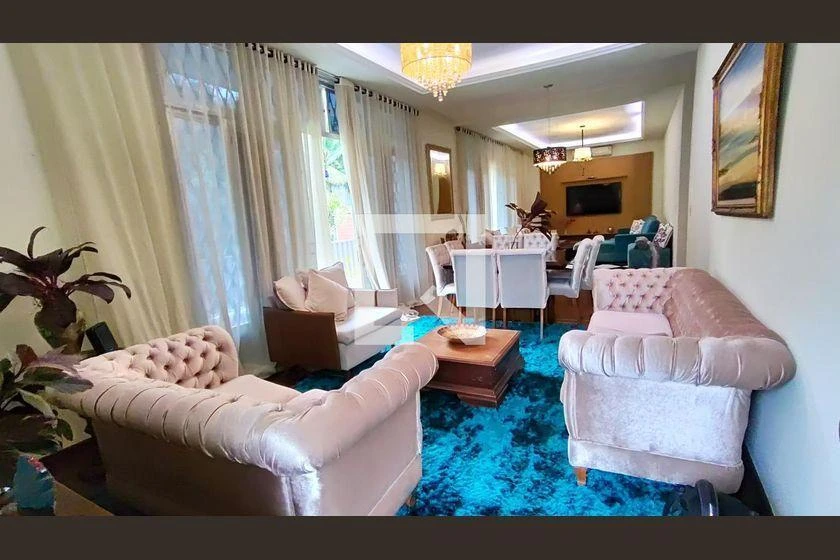Casa mobiliada com 4 quartos e cozinha a gás, 2000 m²