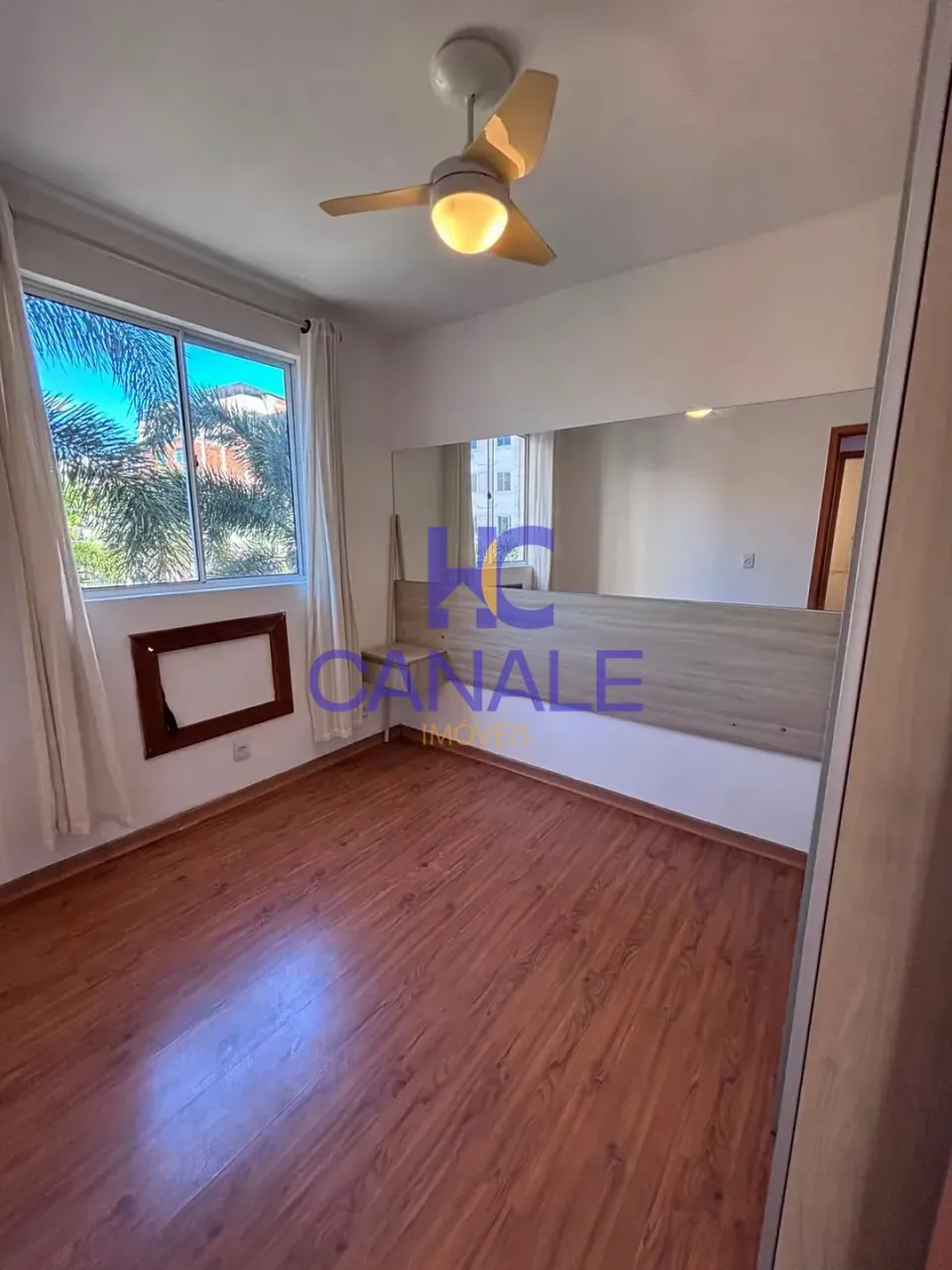 2-bedroom apartment with a closed kitchen and balcony — photo 2