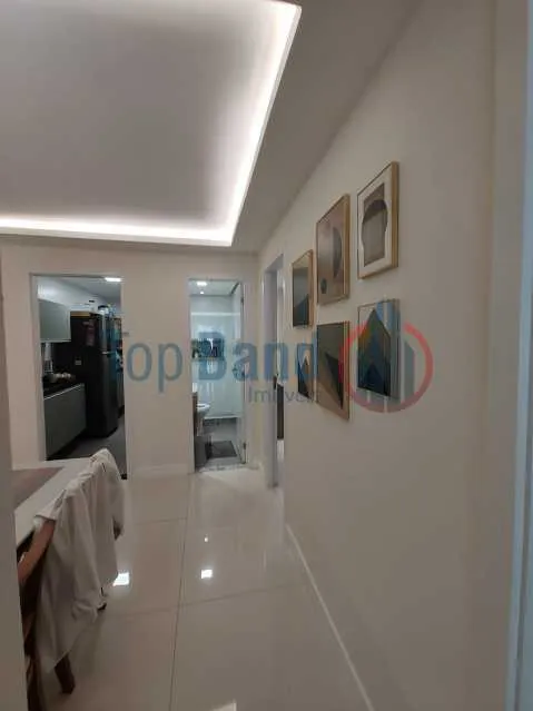 Furnished 3-bedroom apartment with open-plan kitchen — photo 6